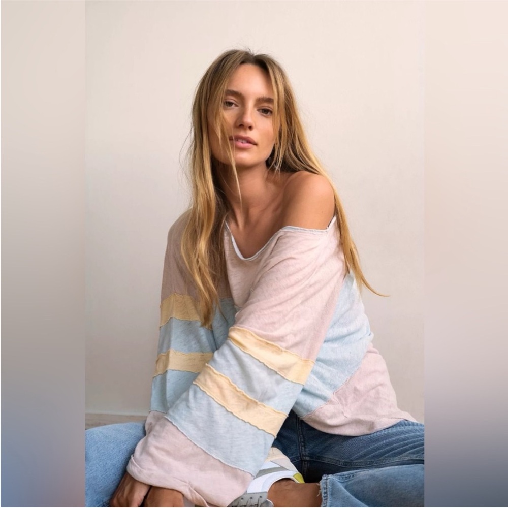 We The Free / Free People Bobbi Tee Sand Combo Size Medium